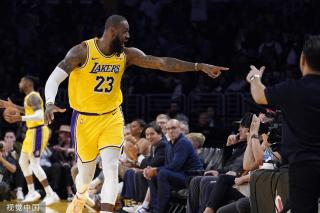 赛迎来了戏 赛迎来了戏