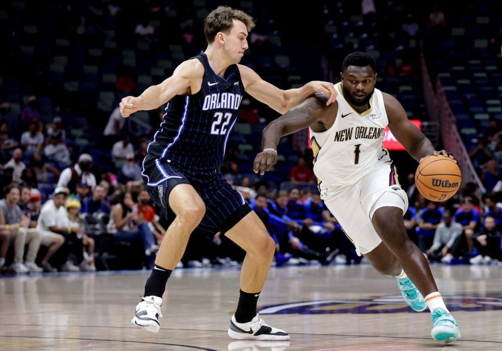 球员因伤缺 球员因伤缺