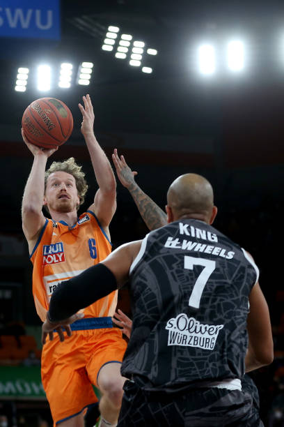 中场压制 中场压制